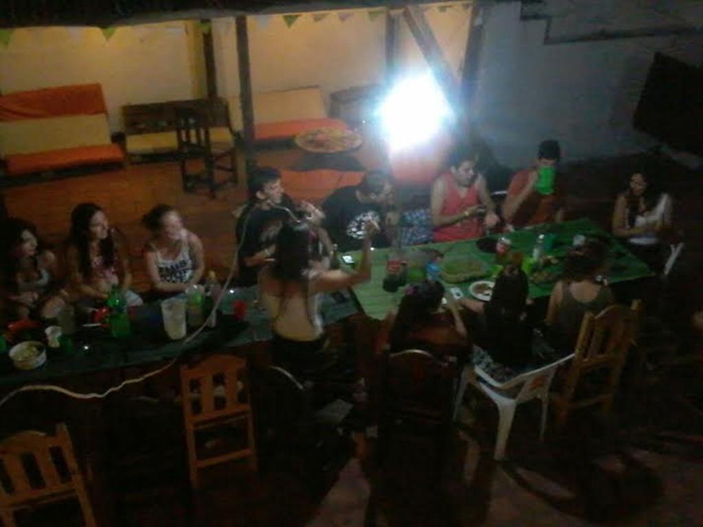 Hostel Costanera Gualeguaychú Zewnętrze zdjęcie